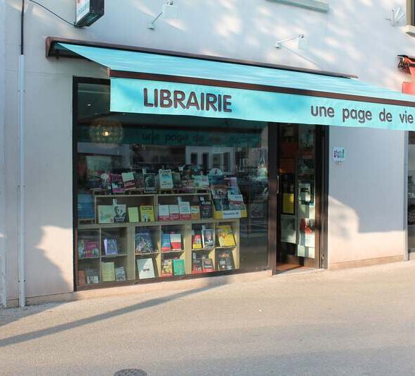 Bibliothèque de Viroflay - Café coup de coeur ; Avec la librairie Une Page de Vie_Viroflay