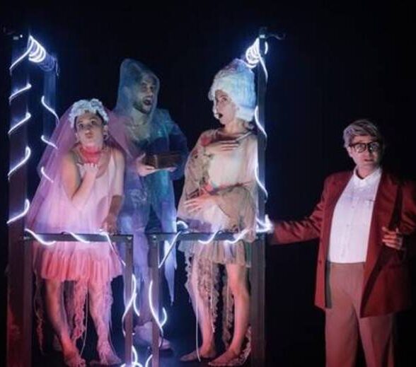 Théâtre des Arcades - pièce de théâtre "Yoko, la méduse amoureuse d’un sac plastique"_Buc