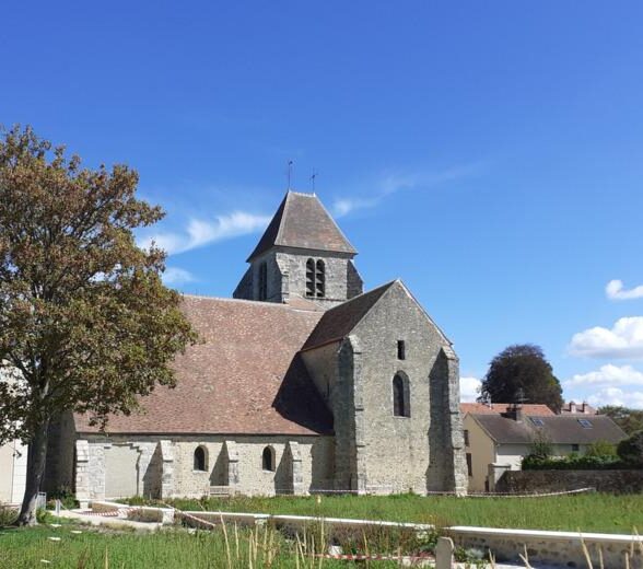 Visite de l'église avec feuillets et audioguides téléphone portable_Cernay-la-Ville